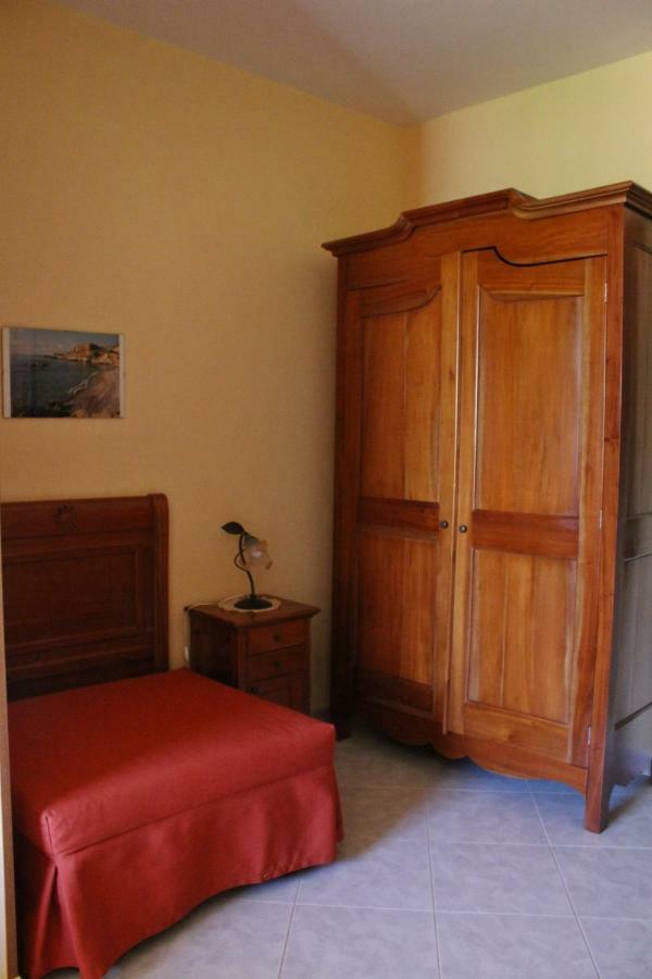 Raggio Di Sole Bed & Breakfast Macari Eksteriør billede